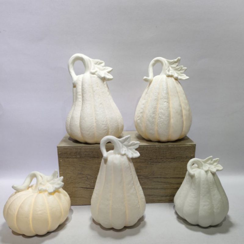 Halloween Light-Up Ceramic Pumpkin Decorative Ornament